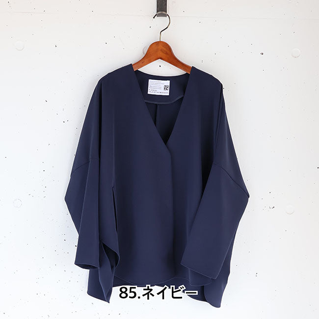 【極美品】PASSIONE ゆったりワイドVネックノーカラージャケット ブラック PASSIONE(パシオーネ) ポリストレッチゆったりワイドVネックノー