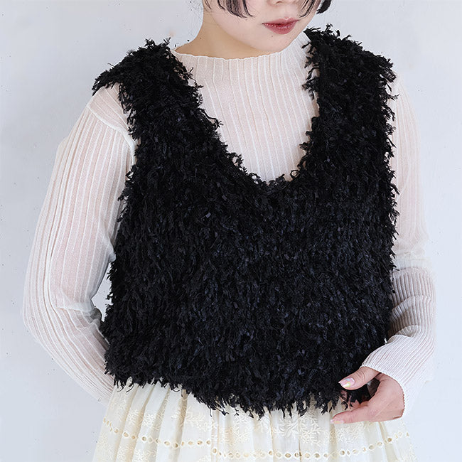 HiROMITHiSTLE(ヒロミシスル) ふわふわフェイクフェザーニットクロップドジレ　7511073