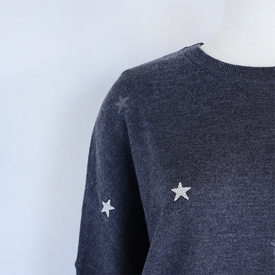 LILLY LYNQUE（リリーリン） ウールブレンドキラリ星スター刺繍ニット　8508167