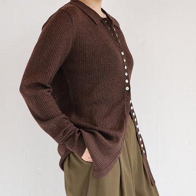 LILLY LYNQUE（リリーリン） ボタンいっぱいリブポロニットカーディガン　8508170