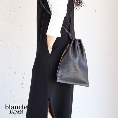blancle(ブランクレ) シュリンクレザーサイドジップ巾着バッグ／Ｍサイズ　bc1172