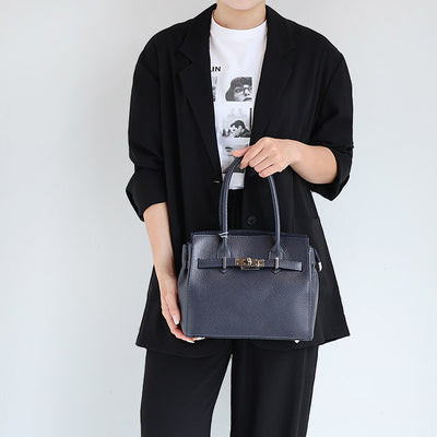 AULENTTI (オーレンティ) ショルダーベルト付き2WAYバッグ　 EL-996-DO