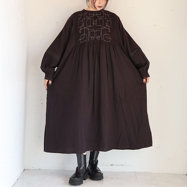 tumugu:(ツムグ) コットンモスピンタック刺繍2WAYワンピース　TB25310