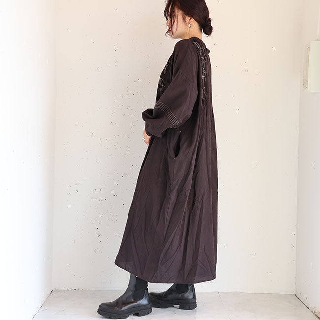 tumugu:(ツムグ) コットンモスピンタック刺繍2WAYワンピース　TB25310