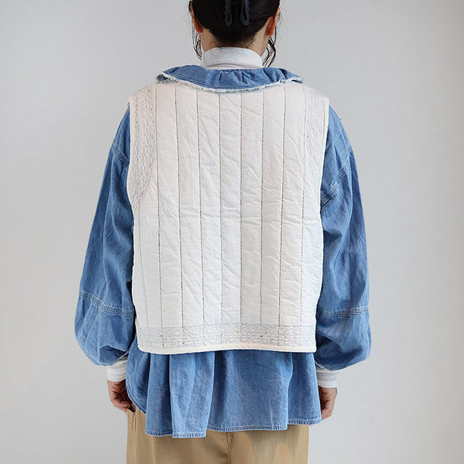tumugu:(ツムグ) ステッチ刺繍コットンサテンキルトベスト　TB25331